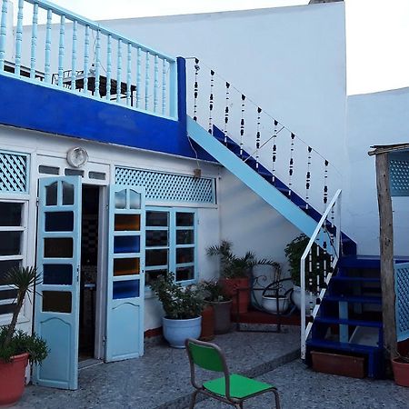 بيت شباب White And Blue الصويرة المظهر الخارجي الصورة