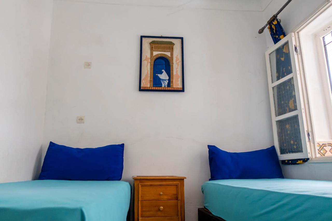 بيت شباب White And Blue الصويرة المظهر الخارجي الصورة